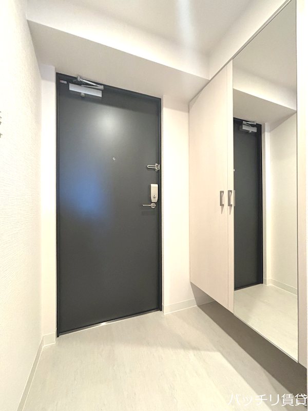 玄関　別室写真の為、現状を優先いたします。