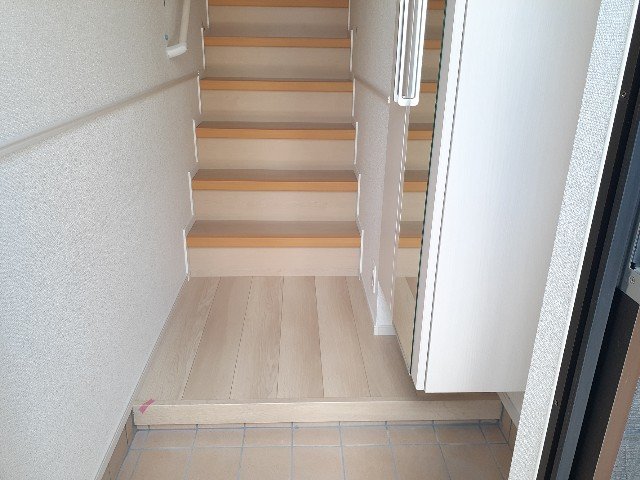 玄関　明るい玄関です
