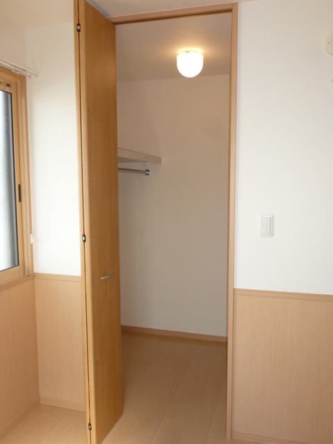 収納　北側洋室ウォークインクローゼット