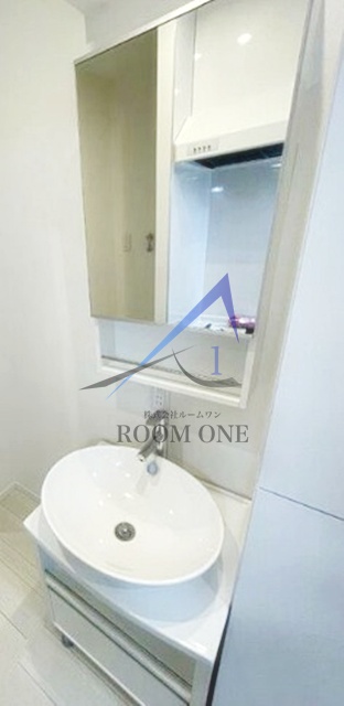 洗面設備　洗面台です。