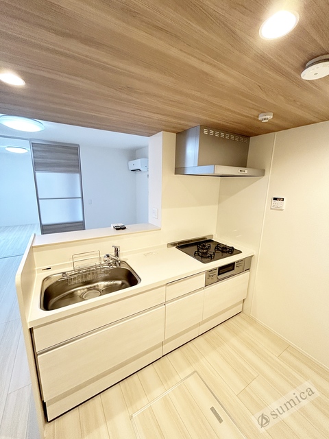 キッチン　人気のカウンターキッチンでお料理も楽しくなります。