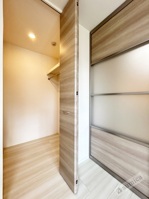 収納　室内をスッキリと見せることができる。充実収納です