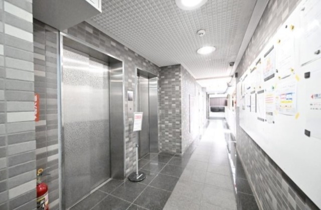 その他　エレベーター付き