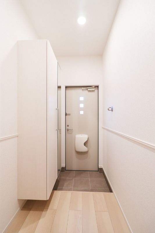 玄関　図面と現状に相違がある場合には現状を優先