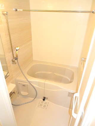 バス・シャワールーム　風呂