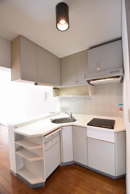 キッチン　２口ＩＨのカウンターキッチン！！！