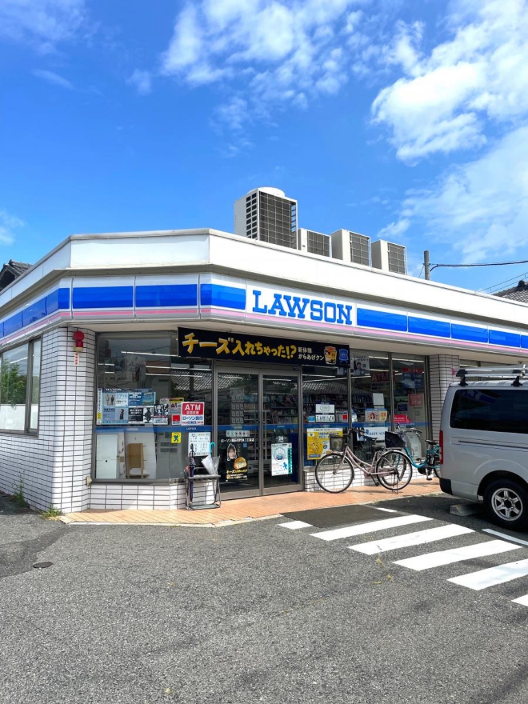 コンビニ　ローソン 高石千代田二丁目店（コンビニ）まで817m
