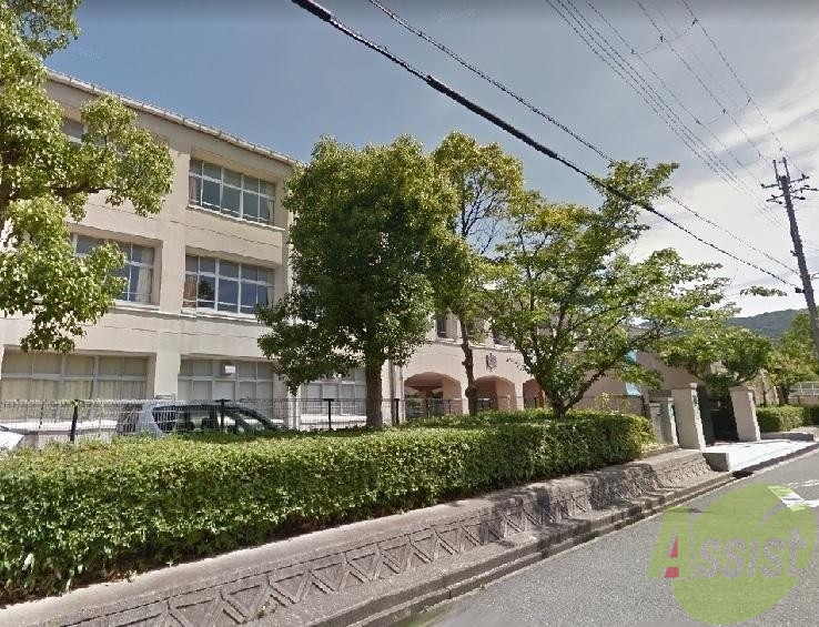 中学校　広陵中学校（中学校）まで3767m