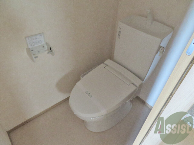 トイレ　トイレはシンプルかつオーソドックスで使いやすいです。