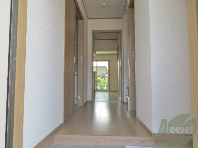 玄関　玄関から見た景色はこちらです。いかがでしょうか。