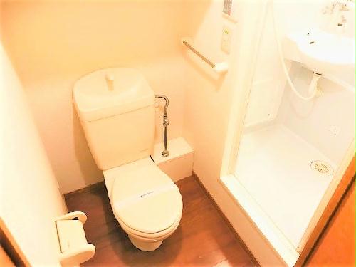 トイレ　同タイプの写真です。仕様が異なる場合があります。