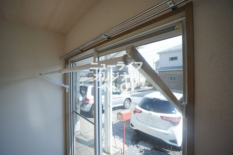 その他設備　雨の日や花粉の季節に助かる室内物干し☆