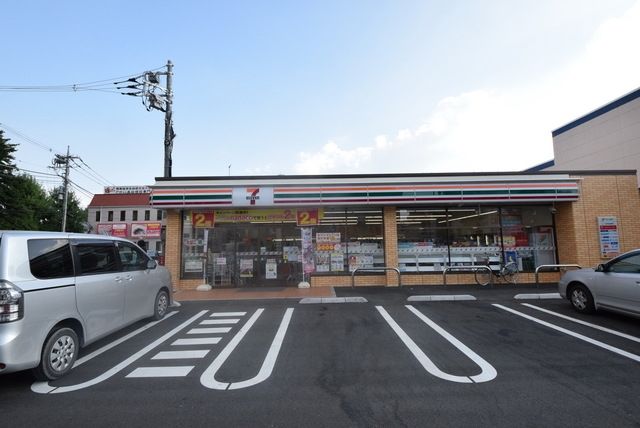 コンビニ　セブンイレブン八王子万町店（コンビニ）まで286m