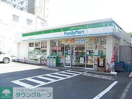 コンビニ　ファミリーマート（コンビニ）まで100m