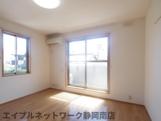 その他部屋・スペース　明るい色調の室内です