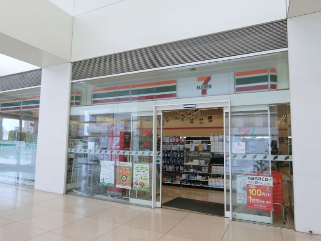 コンビニ　セブンイレブンTOC有明店（コンビニ）まで670m