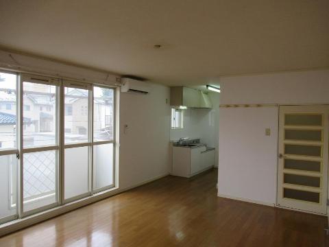 居室・リビング　リビング