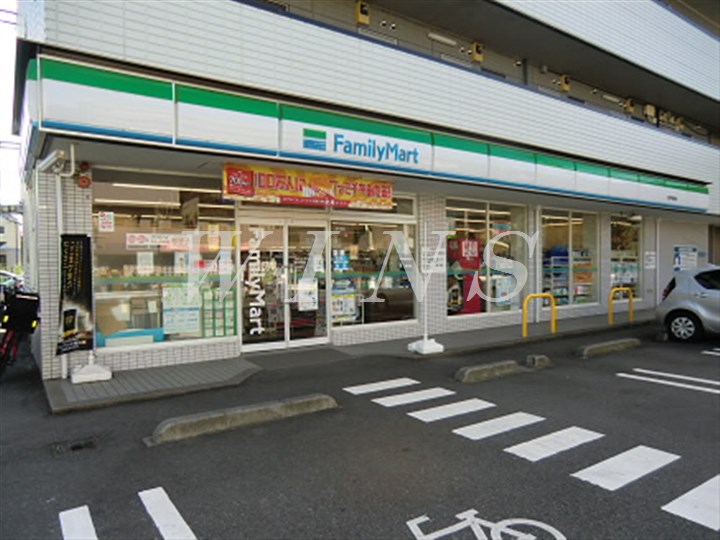 コンビニ　ファミリーマート 登戸新町店（コンビニ）まで500m