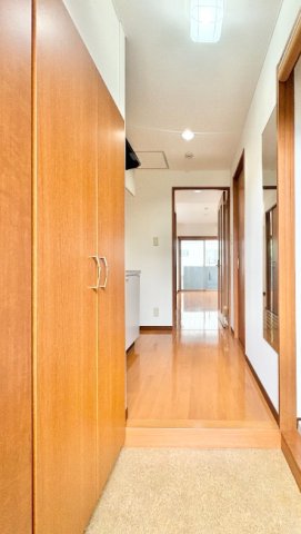 玄関　シンプルで使いやすい玄関です