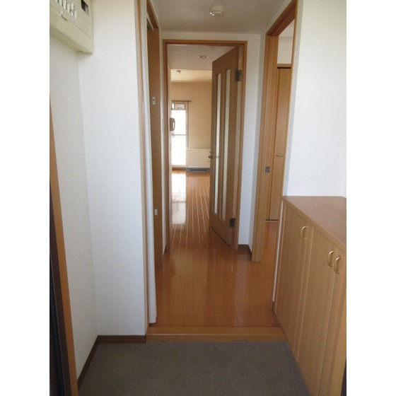 玄関　便利なシューズボックス付き