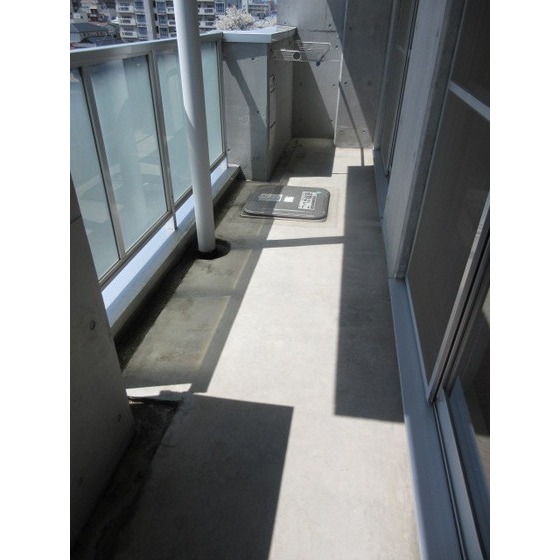 バルコニー　南面バルコニー