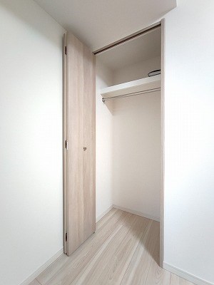 セキュリティ　同建物の別部屋の写真です。