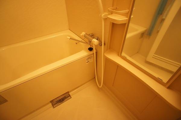 バス・シャワールーム　バスルーム