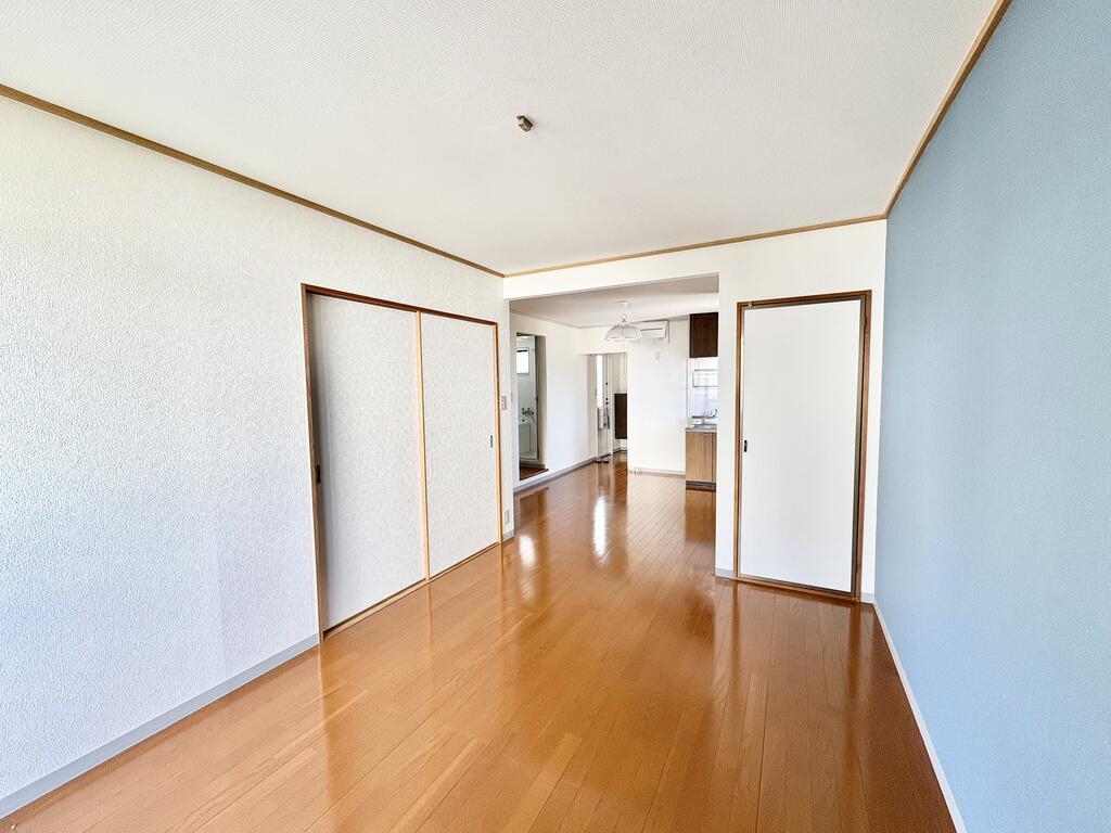 居室・リビング　～内観写真※現況優先～