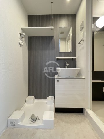 洗面設備　エスリード大阪ドームCERCA　脱衣所