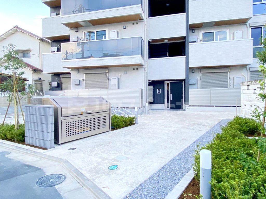 エントランス　外観