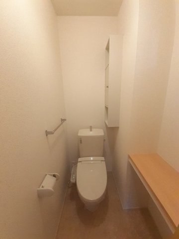 トイレ　シンプルで使いやすいトイレです