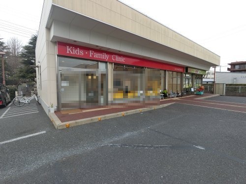 病院　キッズ・ファミリークリニックささもと小児科（病院）まで896m