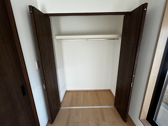 収納　ベットルーム　クローゼット付