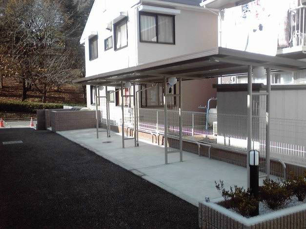 その他共有部分　屋根付の駐輪場完備です。