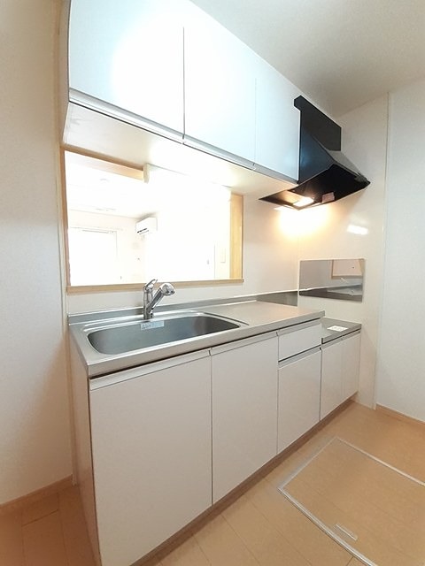 キッチン　人気のカウンターキッチンです。