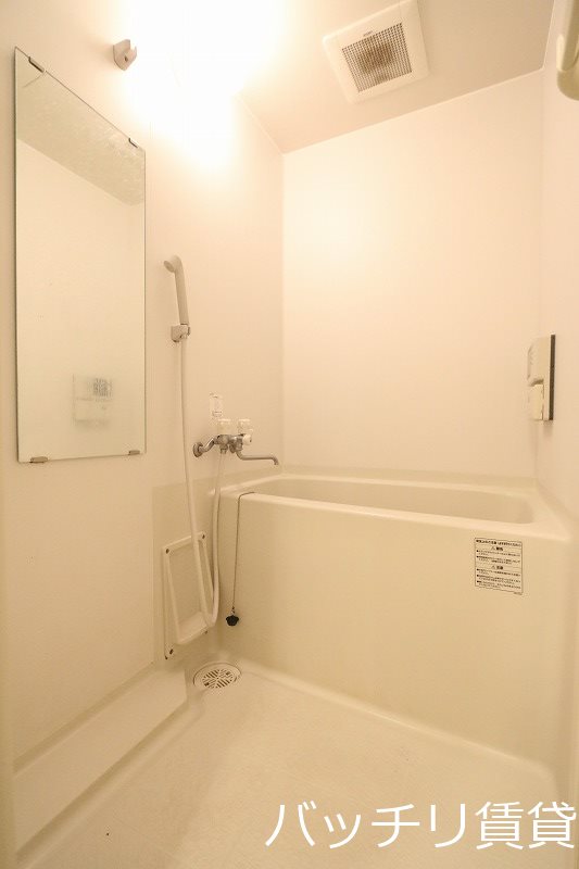 バス・シャワールーム　同型タイプの為現状優先