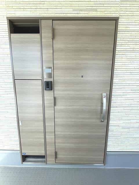 玄関　ダブルロックキー