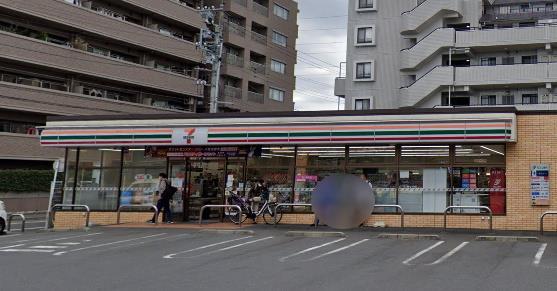 コンビニ　セブンイレブン横浜樽町4丁目店（コンビニ）まで132m