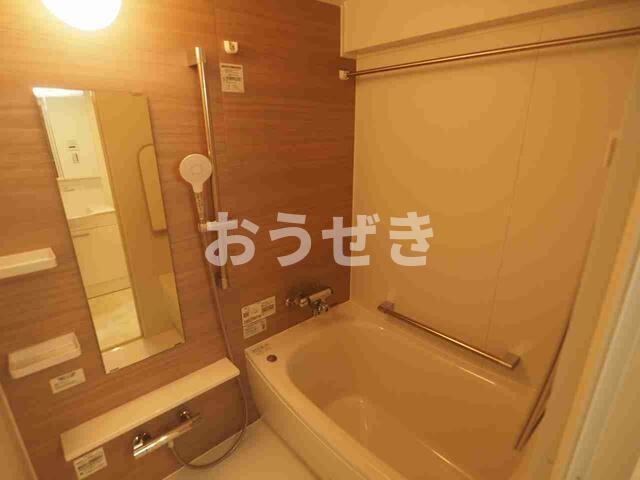 バス・シャワールーム　?