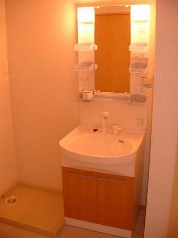 洗面設備　女性にうれしいシャンプードレッサー