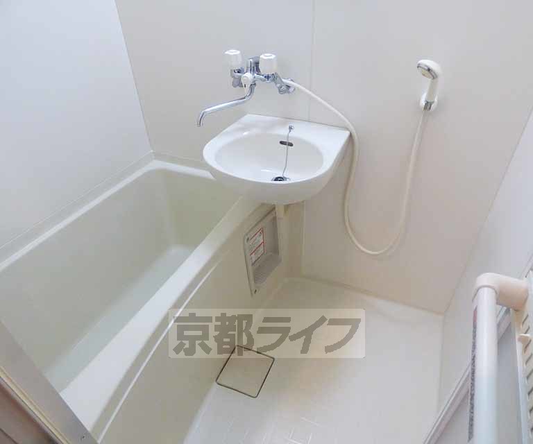 バス・シャワールーム　バスです。