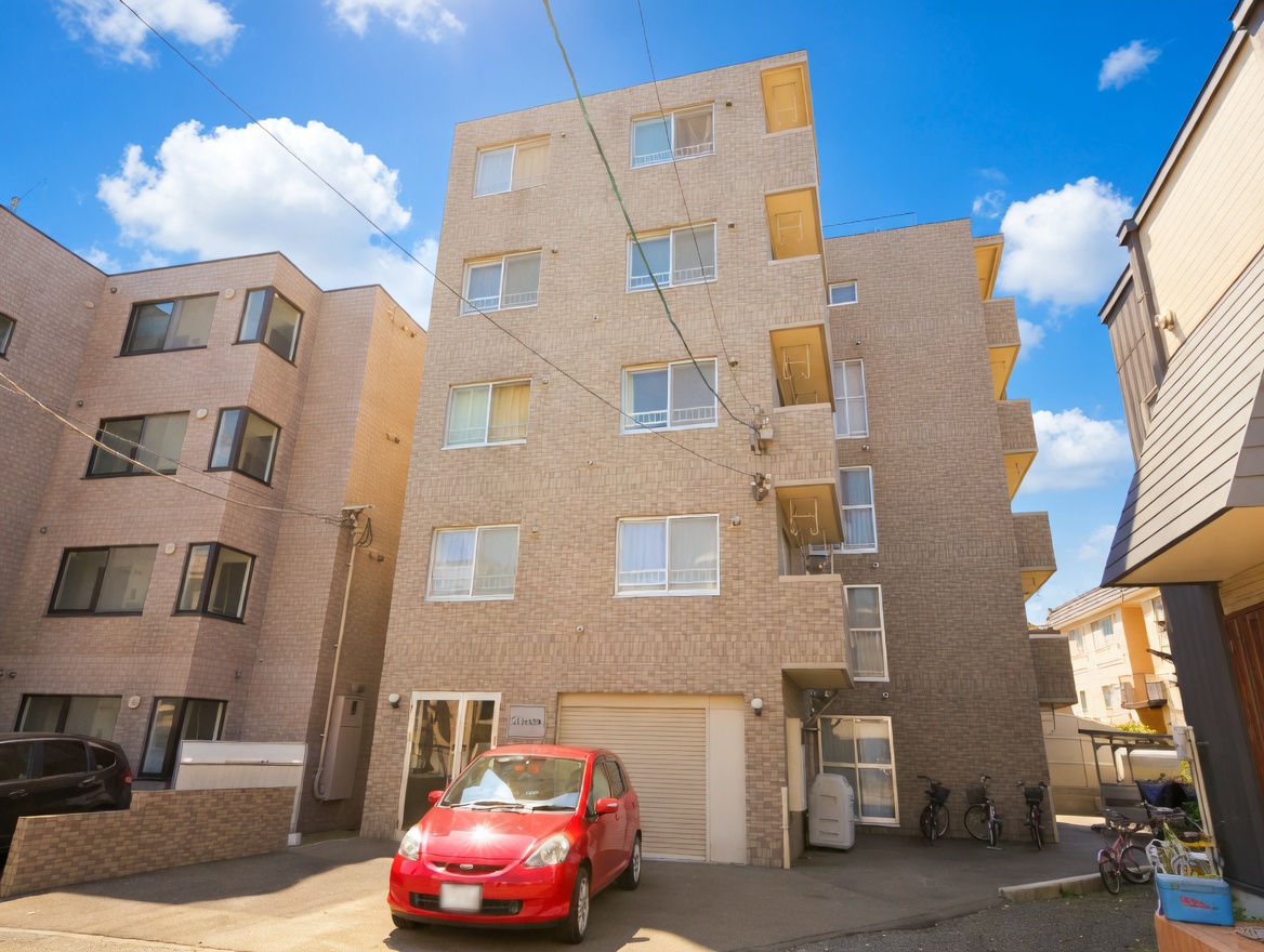 建物外観　家賃1ヶ月フリーレント可能！☆