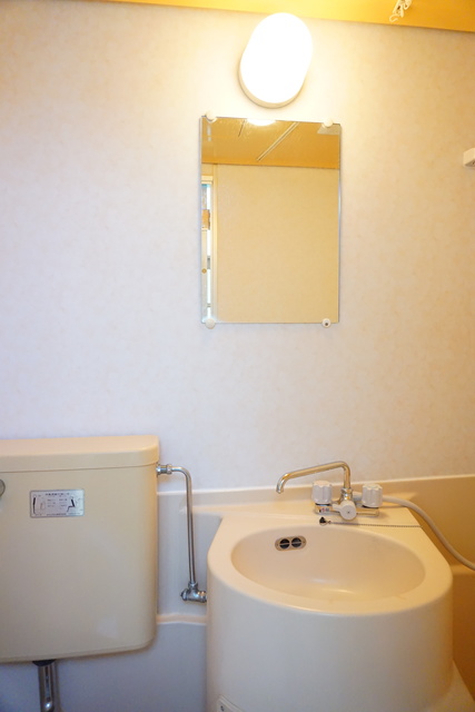 洗面設備　洗面ボウルもついているので、ここで洗顔できますね☆