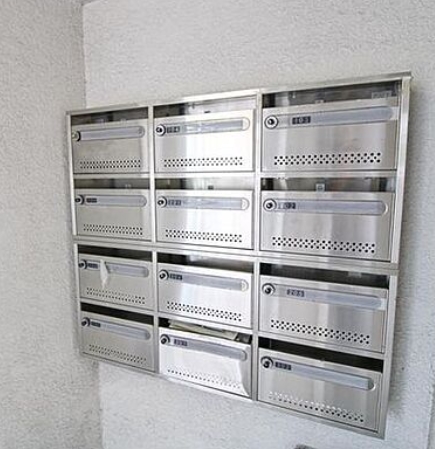 エントランス　メールBOX☆