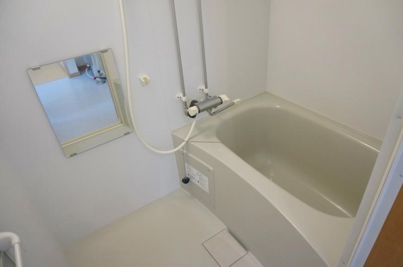 バス・シャワールーム　浴室