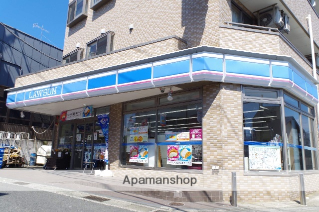 コンビニ　ローソン 津久井浜駅前（コンビニ）まで426m