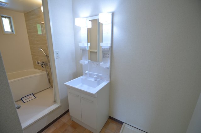 洗面設備　洗髪洗面化粧台