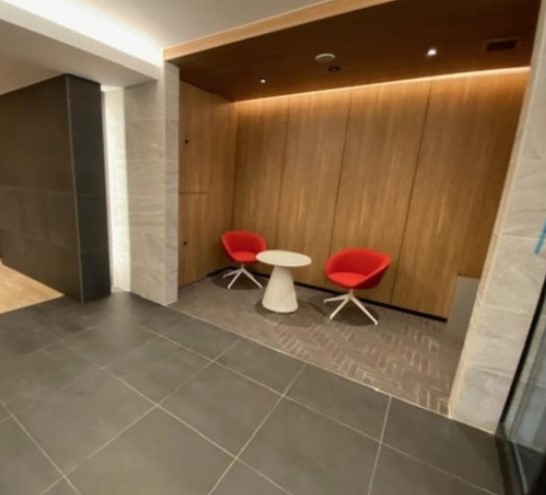 エントランス　毎日通るエントランスはこのようになっています