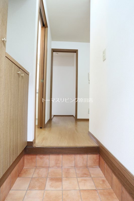 玄関　103号室写真