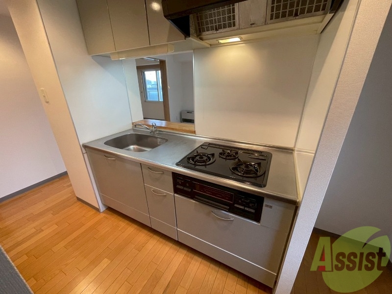 キッチン　キッチンはスペースも広々していて使いやすそうですよ！